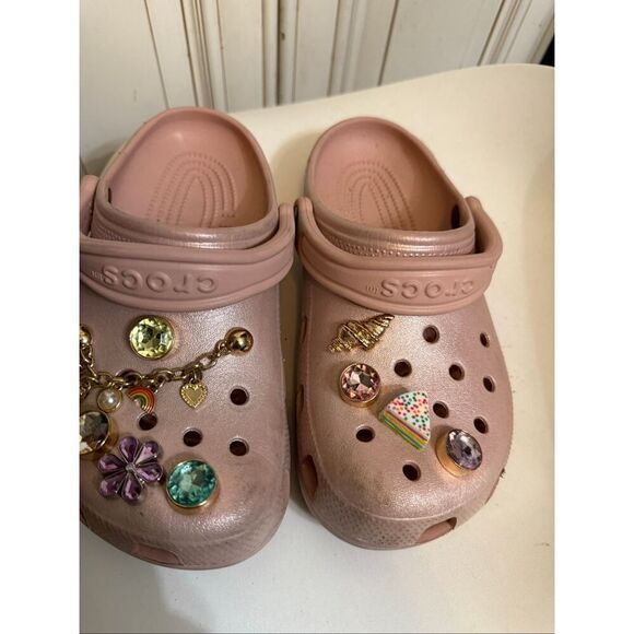 Crocs Girls Bling Chain Charm Jibbitz Classic Clog Sandals Pink Size 5 - Picture 1 of 13
